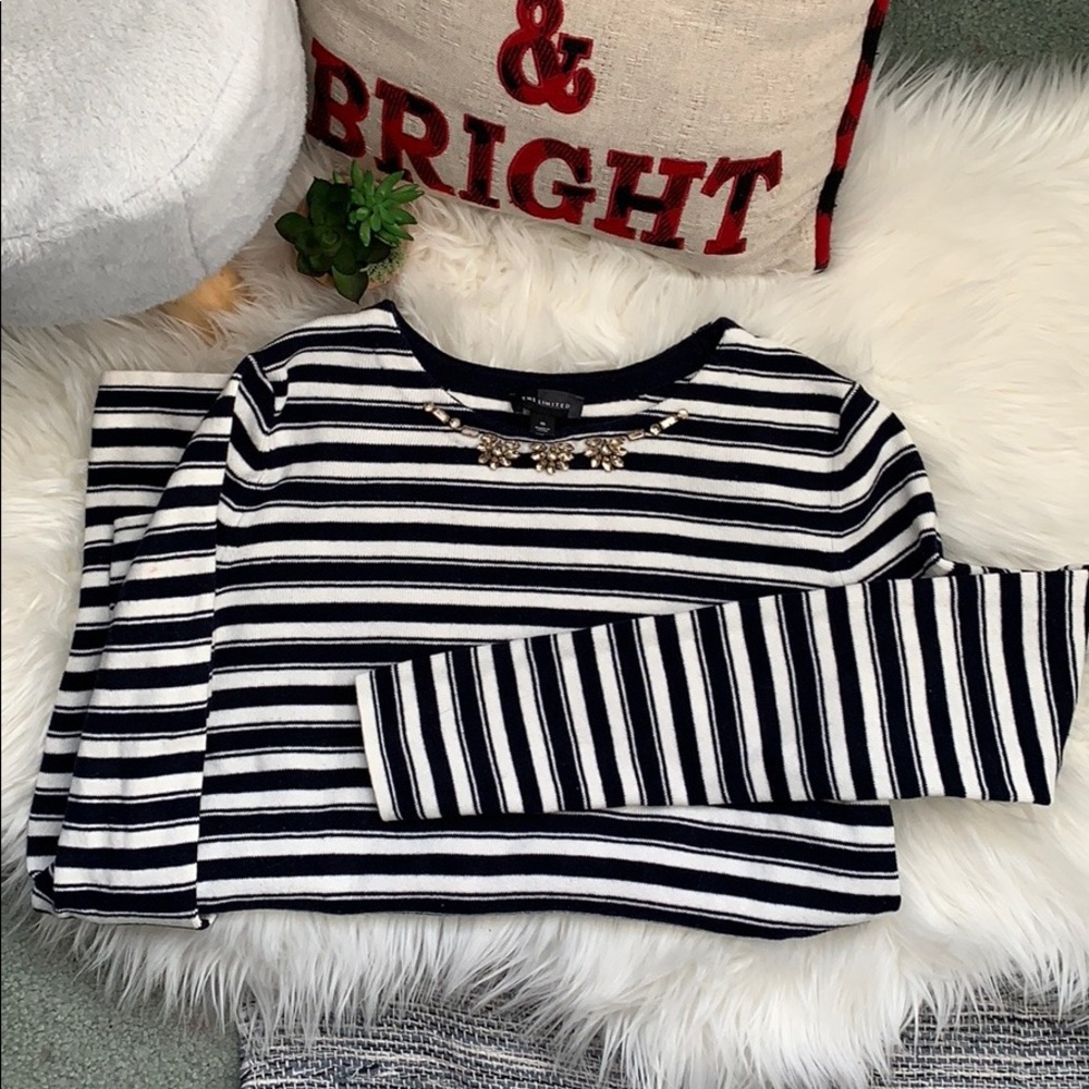 The Limited embellished sweater - Picture 3 of 5